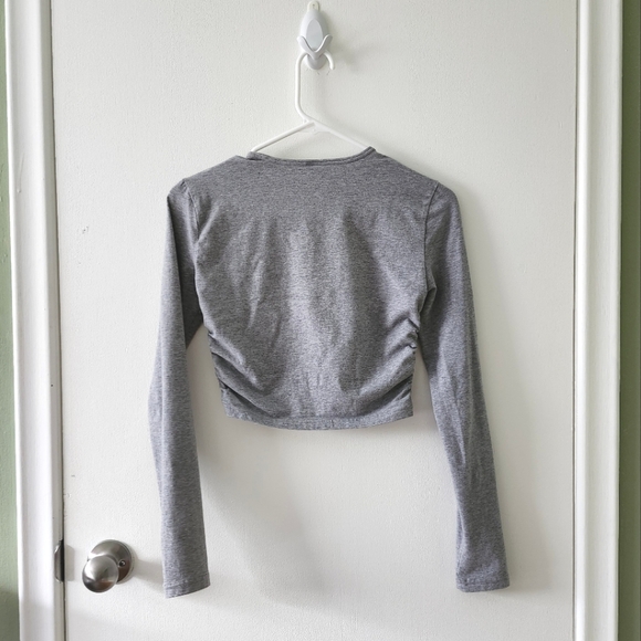 Aritzia TNA Chill Malibu Cropped Long Sleeve in Gray - Picture 3 of 7
